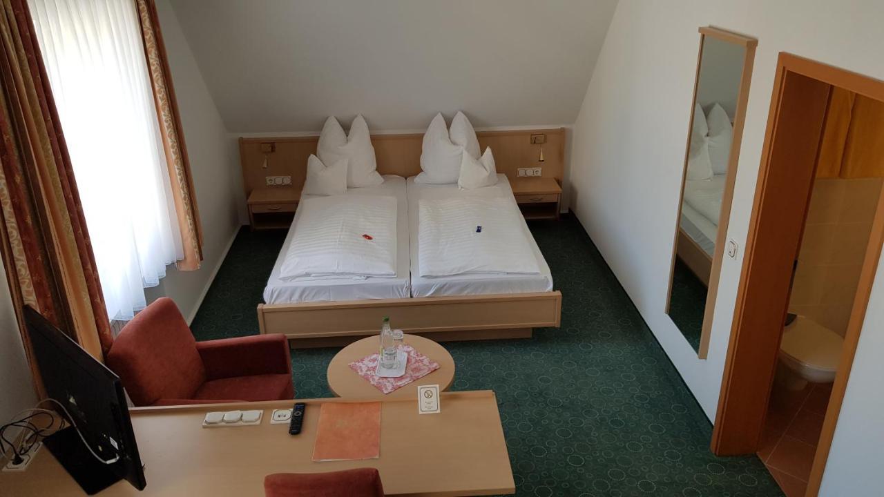 Hotel Gasthof Specht Aichach Zewnętrze zdjęcie