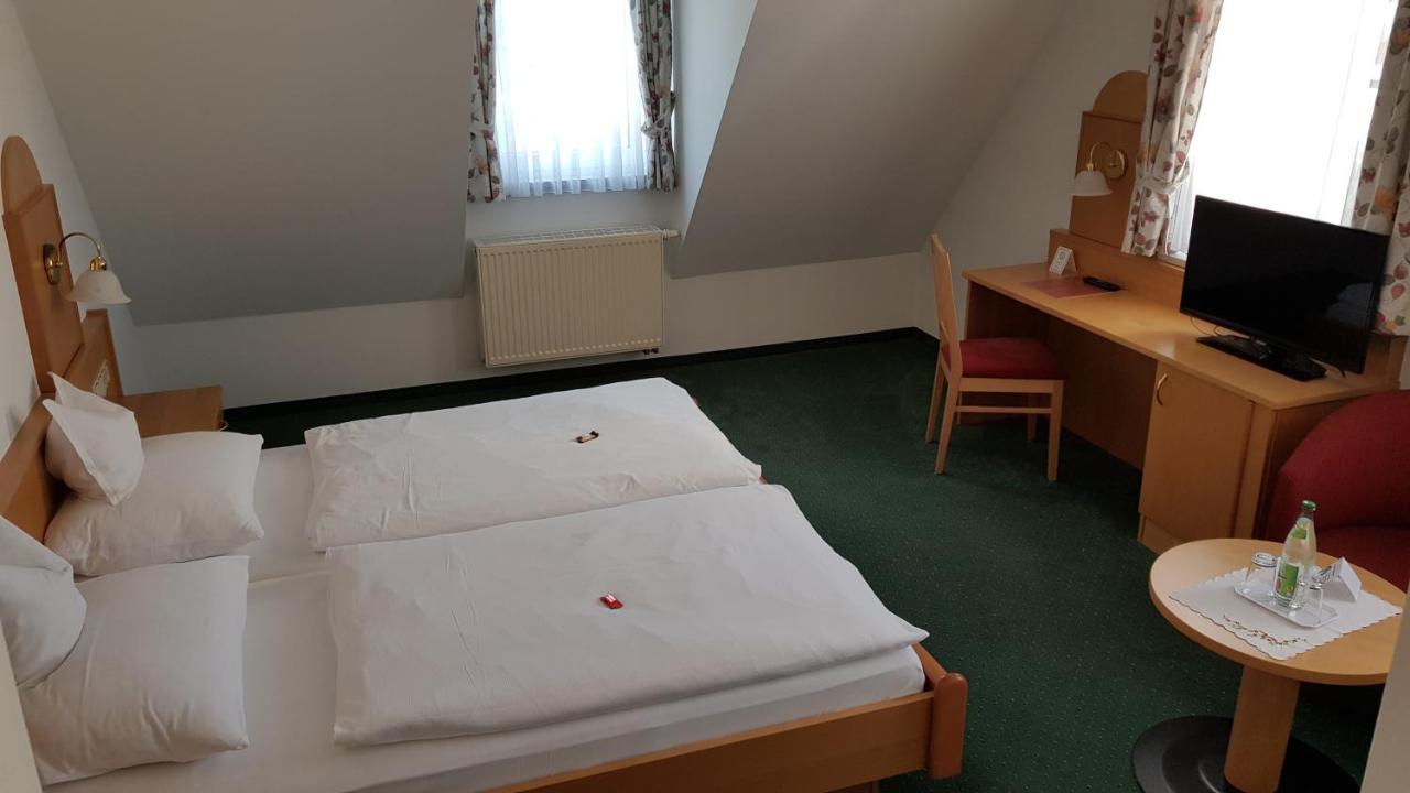 Hotel Gasthof Specht Aichach Zewnętrze zdjęcie